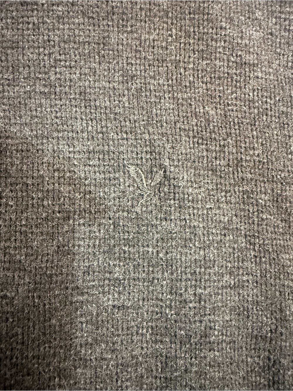 American Eagle Super Soft Men's‎ Gray Logo Knit Crew Neck Long Sleeve T-Shirt S - Picture 2 of 4